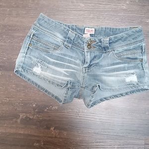 Mossimo Juniors low rise shorts